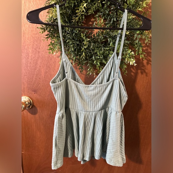 Bundle of 4 SHEIN tank tops NWOT - Picture 3 of 11